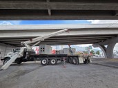 Realiza Santa Catarina limpieza en bajos de Mega Puente