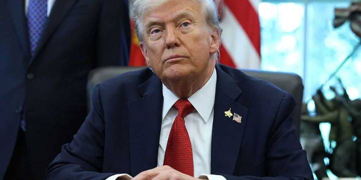 Oops! The man they call a ‘threat to democracy’ just made peace again