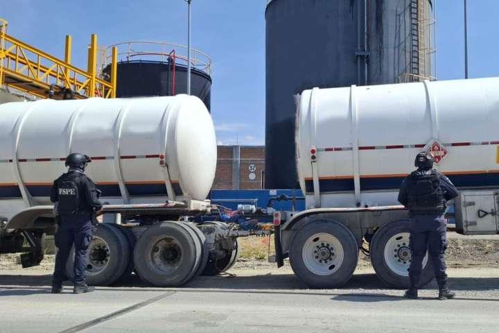 Aseguran más de 1.6 millones de litros de huachicol en Silao, Guanajuato
