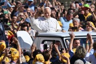 White Sox fan Pope Leo delivers retort to Cubs fan: 'They lost!'