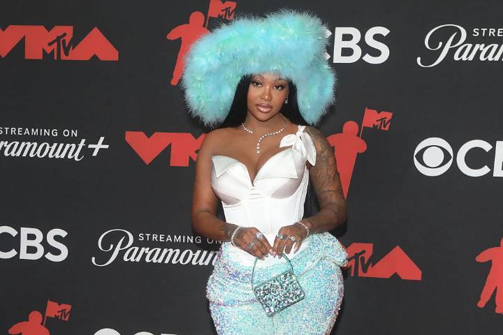 Summer Walker Gets Real About Catching Lil Meech Creepin’, That Viral Pose & Why She’s Done Being ‘Ride or Die’