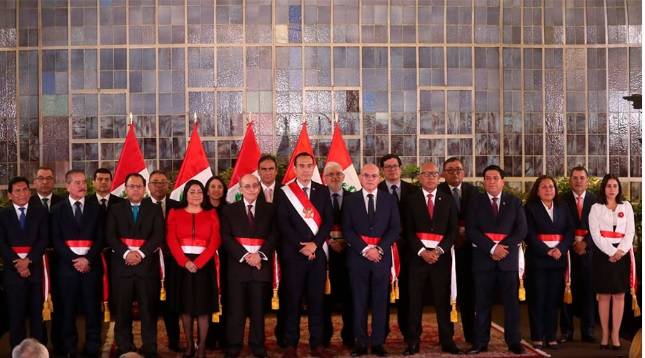 Presidente José Jerí juramenta a su gabinete, liderado por Ernesto Álvarez