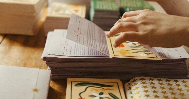 Lucky Duck Mail Club sends out kindness and patience during Canada Post strike