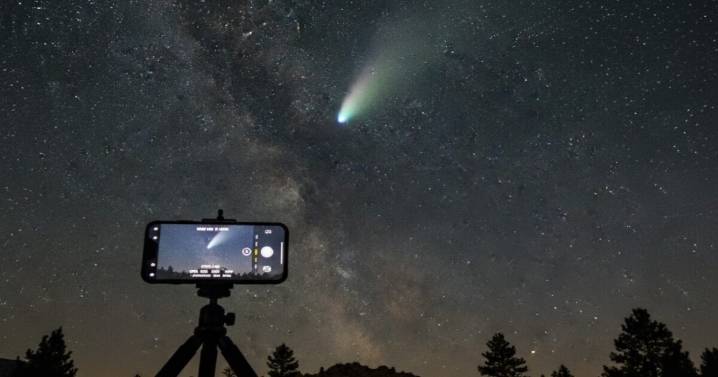 ¿Cómo tomar fotografías del cometa Lemmon con el celular?