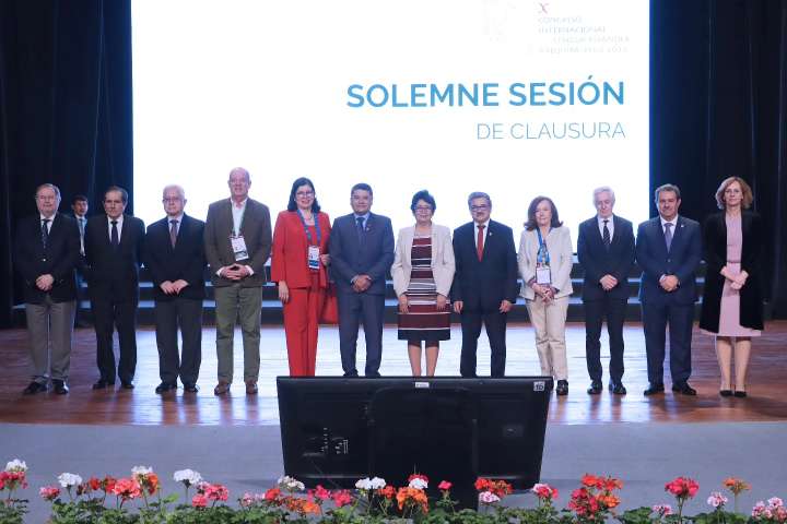 Director de Instituto Cervantes clausuró X Congreso Internacional de Lengua Española en Arequipa