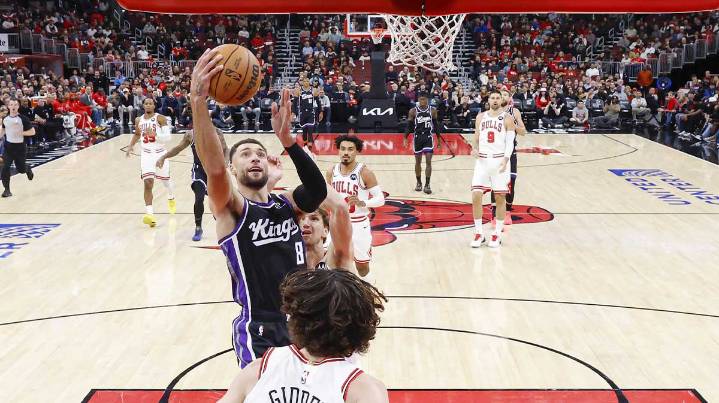 Kings’ Zach LaVine shoots down ‘Bulls West’ nickname