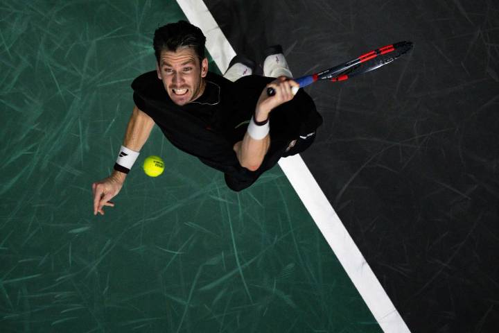 Puntazo. ¿Cómo lo hizo? Norrie tiró magia a una mano y eliminó de París a Alcaraz, que puede perder el Nº 1