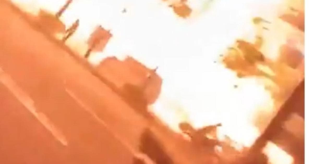 VIDEOS | Explosión de coche bomba en Guayaquil, Ecuador deja un taxista muerto