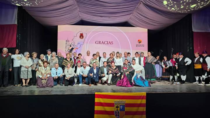Alma Literana cierra a lo grande el primer centenario de un grupo folclórico de Aragón