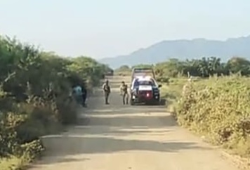 #Oaxaca: pobladores hallan dos cuerpos baleados y mutilados en camino a Rincón Moreno, en Tehuantepec
