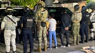 Con subametralladora en mano, capturan en Tabasco a “Niño sicario” y extorsionador