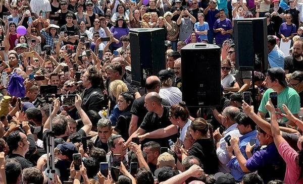 Milei alertó sobre volver "al modelo del pasado con argentinos mendigando"