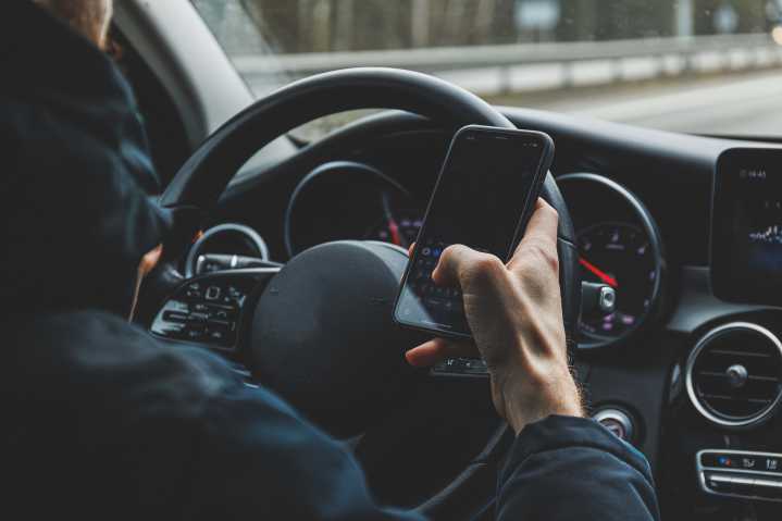 Maryland Supreme Court hears phone use traffic stop case