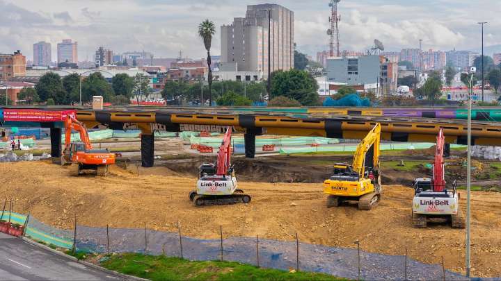 Video: inicia la implosión de los antiguos puentes de Puente Aranda, en Bogotá