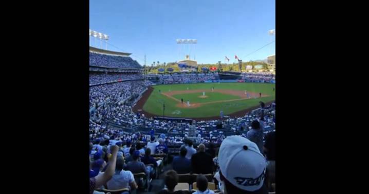 Viral video shows Davis Schneider’s dad reacting to leadoff homer