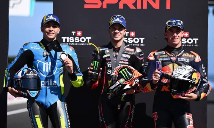 Bezzecchi vence la ‘sprint’; Quartararo, Moreira y Kelso, en las ‘pole position’