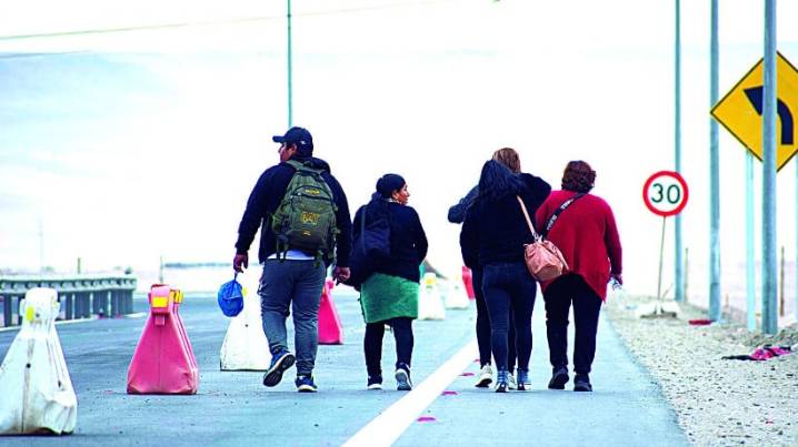 13.664 migrantes en situación irregular en Antofagasta tensionan el debate: ¿regularizar o expulsar?