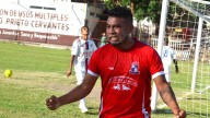 Carlos “Potro” Santos a todo galope: campeón y padre de promesas del futbol