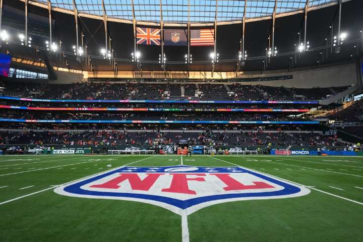 Deadspin | Report: NFL seeking to max out 2026 international games