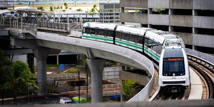 Skyline celebrates new segment, stations with free weekend fares