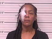 Bladen: Mujer arrestada por dispararle en la cabeza a su esposo