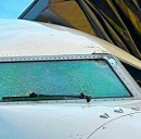 Boeing 737 MAX de United aterriza de emergencia