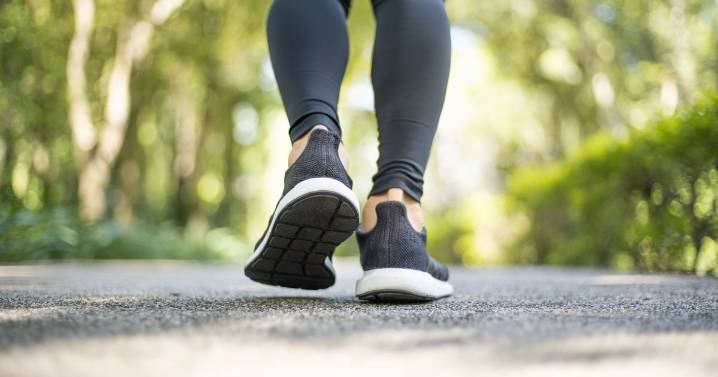 How Long Does It Take to Walk a Mile? Tips to Walk Faster