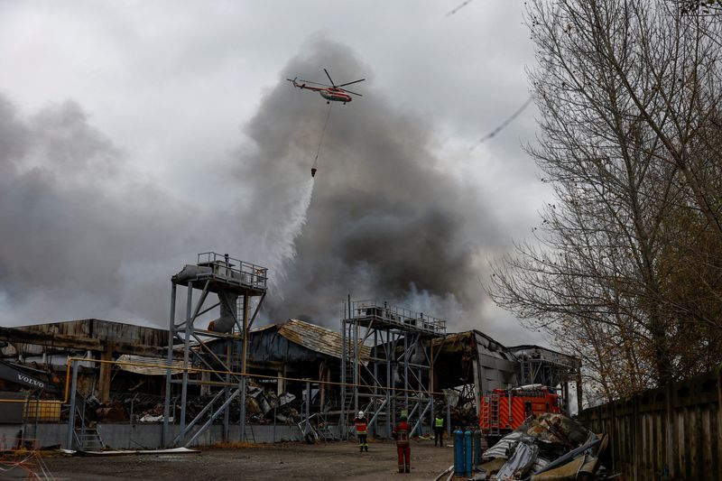 Russian aerial attack on Kyiv kills one, injures 10, officials say