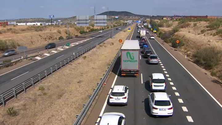 Arranca el operativo especial de Tráfico por el Puente del Pilar