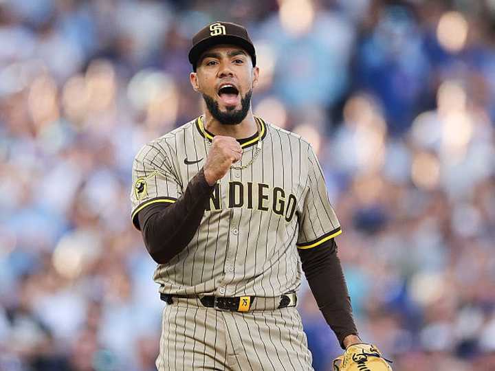 Robert Suárez es el fajador del bullpen de los Padres