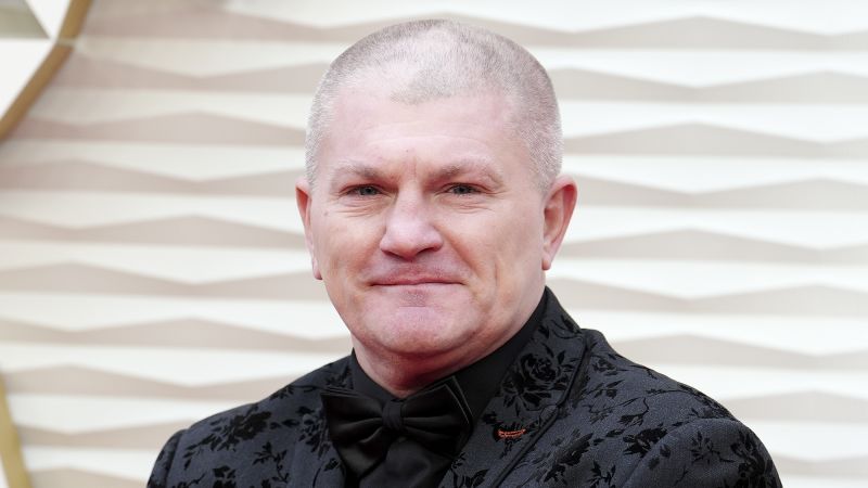 Former world boxing champion Ricky Hatton died by suspected hanging, inquest hears