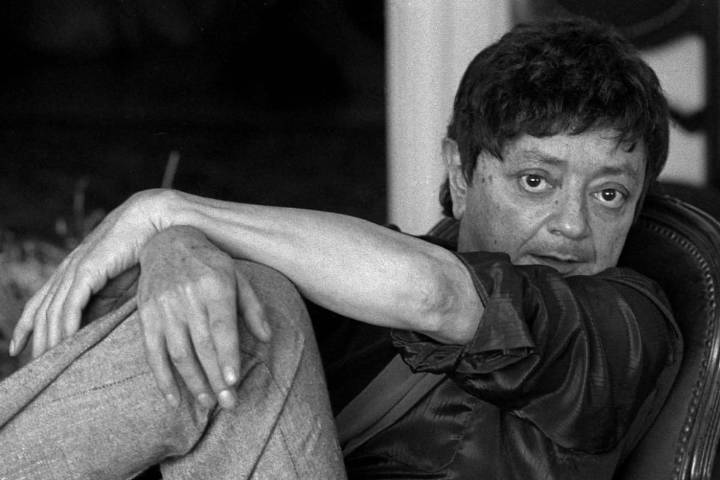 "Yo era distinto". Nació en un paraje rural, vivió en una pensión porteña y, con un estilo único, vistió a las grandes divas argentinas