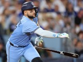 Bo Bichette will gamble with injury for World Series ring