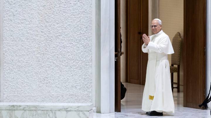 El papa recibe por primera vez a víctimas de abusos sexuales cometidos por eclesiásticos