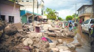 Evacúan a más de 4,700 personas en riesgo