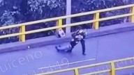 Cámaras del 123 y policías evitaron que saltara al vacío en el deprimido de San Juan