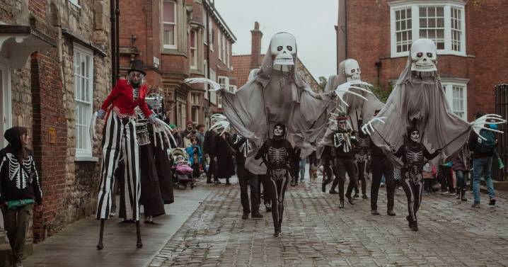 Giant puppets, live music and street theatre expected as The Big Spook returns to Lincoln