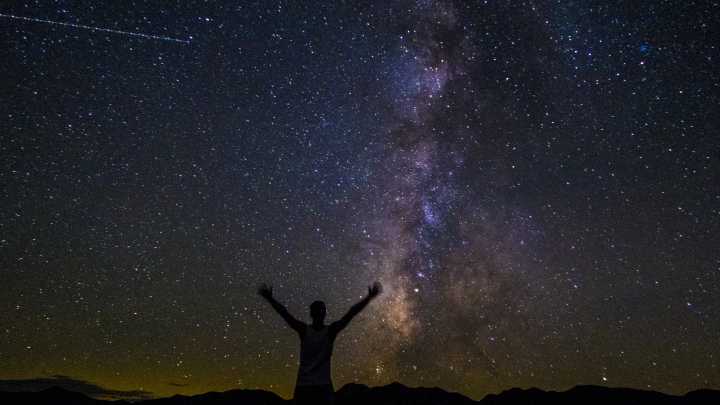 'Duendes rojos' en el cielo de Nueva Zelanda: varios fotógrafos capturan un fenómeno luminoso extremadamente raro