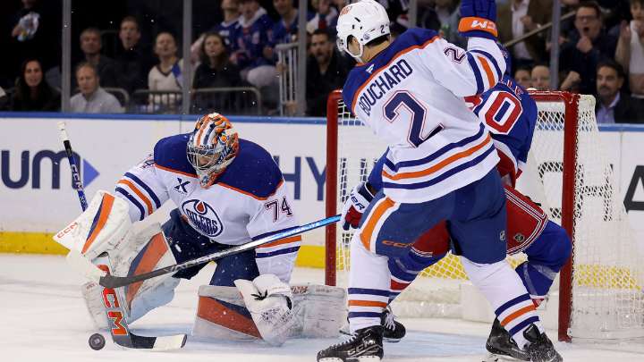 Oilers’ Evan Bouchard called out by coach after loss to Islanders