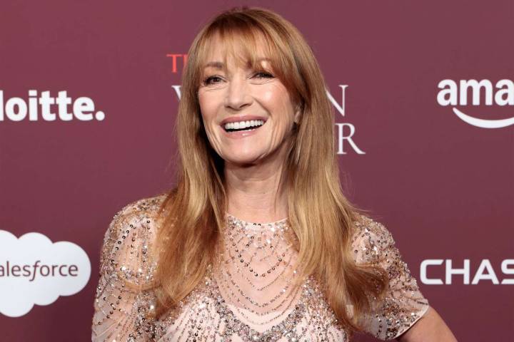 Jane Seymour’s Fall Outfit Has a Barn Jacket and Skinny Jeans