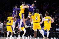 Austin Reaves gives short-handed Lakers another reason to rely on him with buzzer