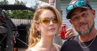 Las tiernas FOTOS de Lana del Rey con su esposo en la Paris Fashion Week 2025