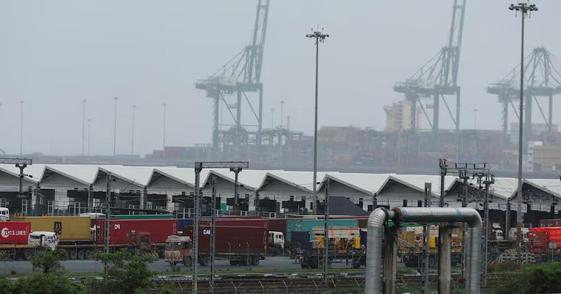 India’s Trade Deficit Hits 13-Month High on Gold Imports and U.S. Tariffs