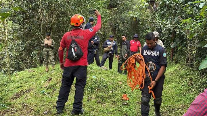 Siguen desaparecidos un niño y un adulto mayor en la Sierra Norte de Puebla tras las lluvias de octubre