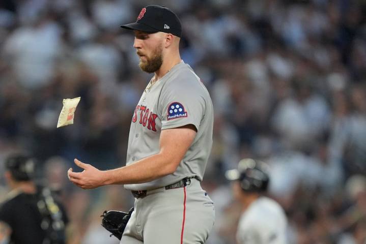 Crochet pitches like an ace from bygone days and lifts Red Sox over Yankees 3