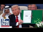 DEMOCRAT applauds Trump for Gaza peace deal: 'Give credit where it's due'