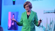 Matthei afirma que la propuesta de ajuste fiscal de US$6.000 millones de Kast "no es posible sin afectar el presupuesto social"