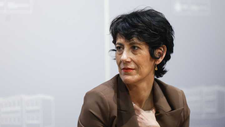 Elma Saiz pide "sosiego" con la subida de las cuotas de autónomos porque todavía está en la mesa del diálogo social