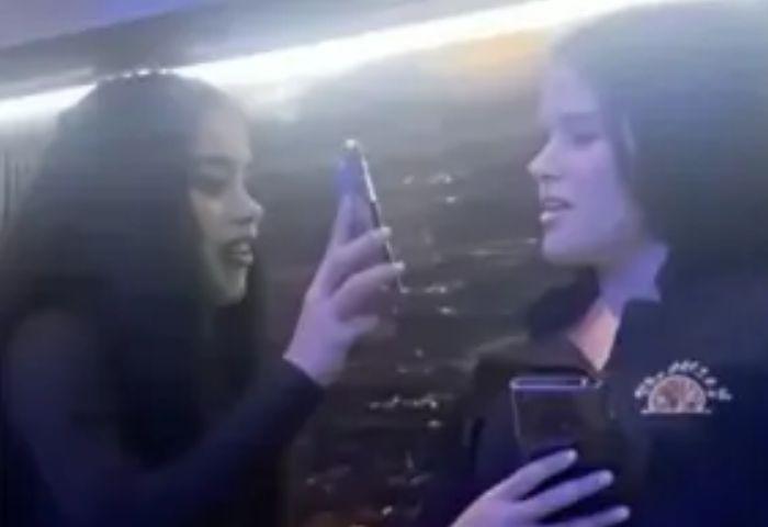 Mujer agrede a mesera por presuntos mensajes a su novio