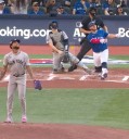 Toronto aplasta a los Yankees; celebra regreso triunfal a la postemporada